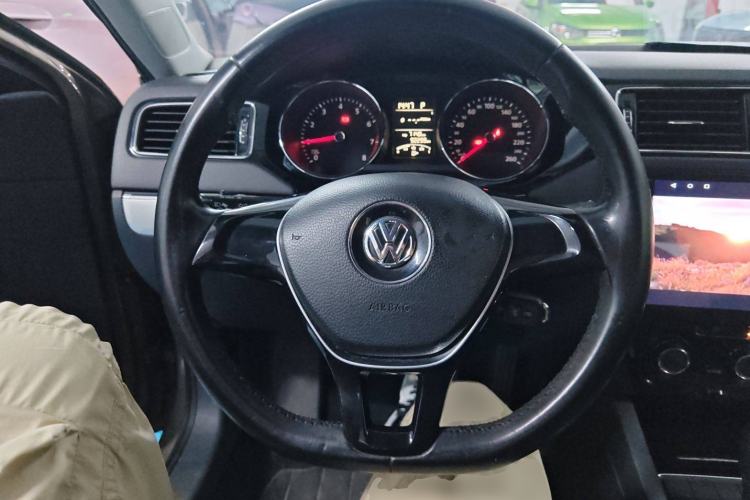 Used Volkswagen Sagitar 2015 1.6L Automatic Comfort Model