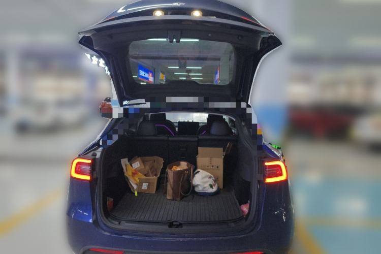 Used Tesla Model Y 2022 Rear-Wheel-Drive Version Trunk