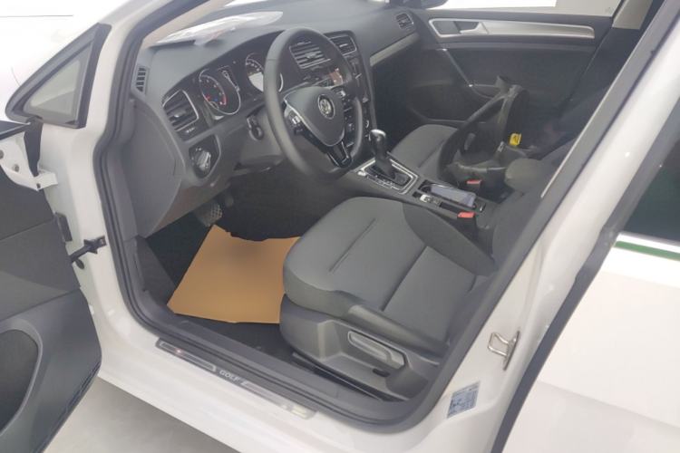 Used Volkswagen Golf 2020 Zhiai Edition 280TSI DSG Comfort Model
