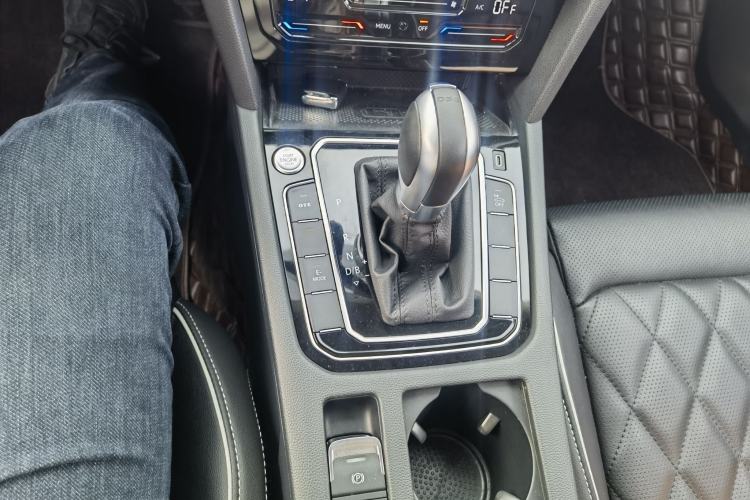 Used Volkswagen Magotan GTE Plug-in Hybrid 2022 GTE Luxury Model
