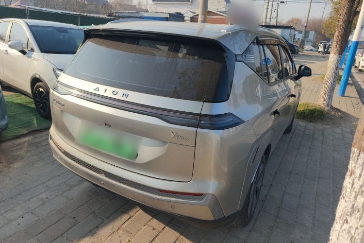 Used AION Y 2024 Younger