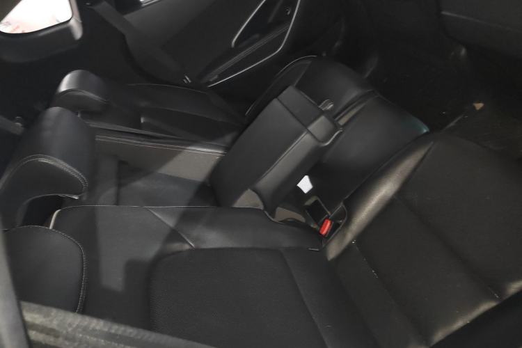 Used Hyundai Santa Fe 2017 2.0T Automatic All-Wheel Drive Smart 7-Seater Left Rear Seat