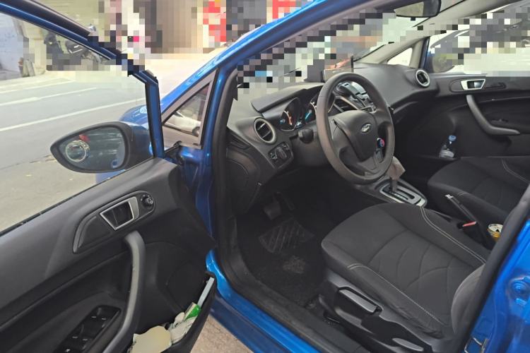 Used Ford Fiesta 2013 Hatchback 1.5L Automatic Fashion Edition
