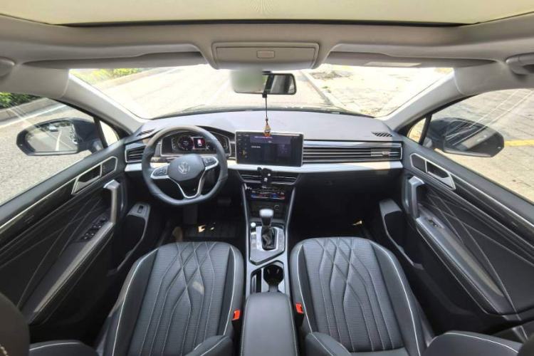 Used Volkswagen Tiguan L 2024 300TSI Automatic Two-Wheel Drive Smart Edition
