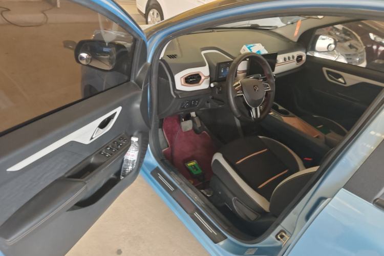 Used SOL E10X 2021 302 km Range Fashion Edition 31.4 kWh