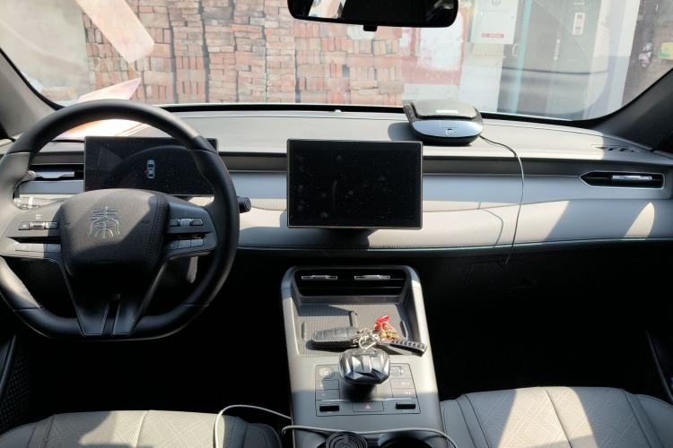 Used BYD Qin PLUS 2025 DM-i Smart Drive 55KM Leading Model
