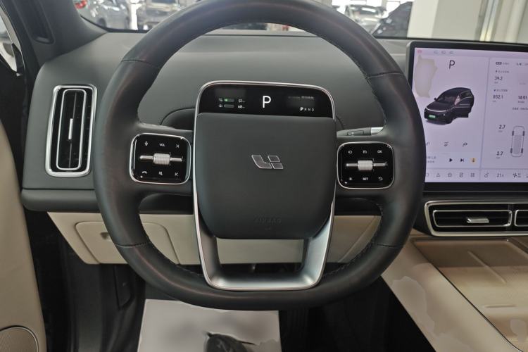 Used Li Auto L8 2023 Pro Model
