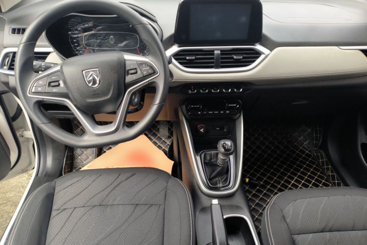 Used Baojun 510 2019 1.5L Manual Enjoyment Model 77kW China VI Emission Standard