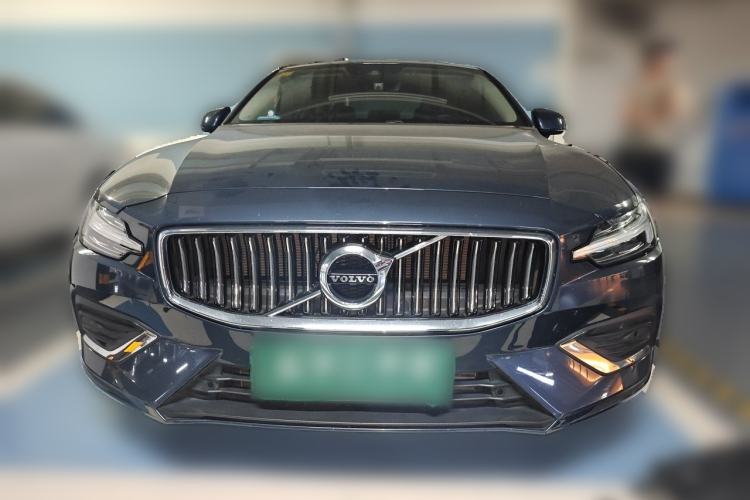Used Volvo S60 2020 T4 Zhiyuan Luxury Edition
