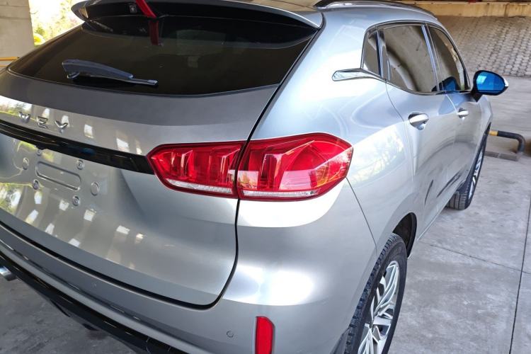 Used Wey VV5 2017 2.0T Ultra-Luxury Version
