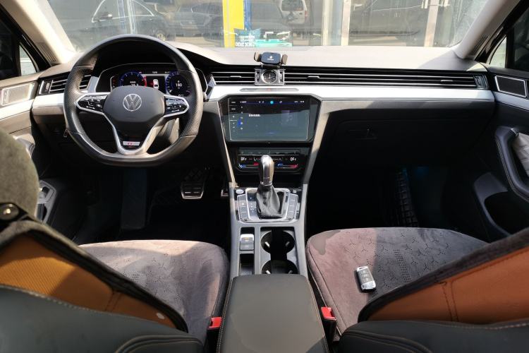 Used Volkswagen Magotan 2023 2 Million Units Commemorative Edition 330TSI DSG Luxury Version
