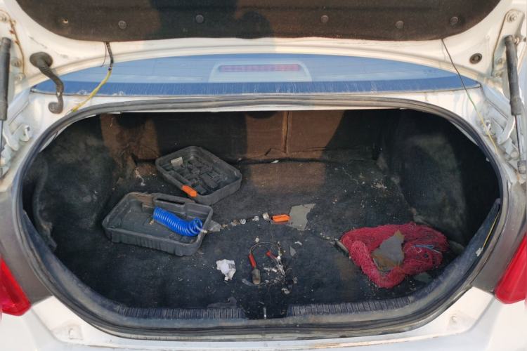 Used Bestune B50 2013 1.6L automatic luxury version Trunk