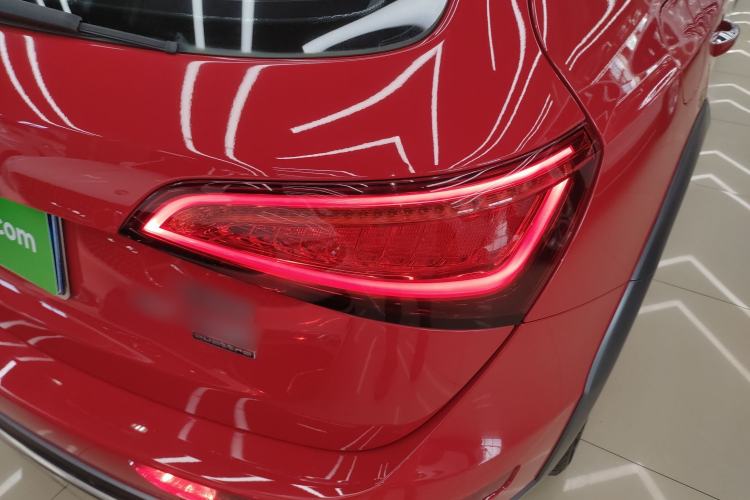 Used Audi Q5 2017 Plus 40 TFSI Technology Model
