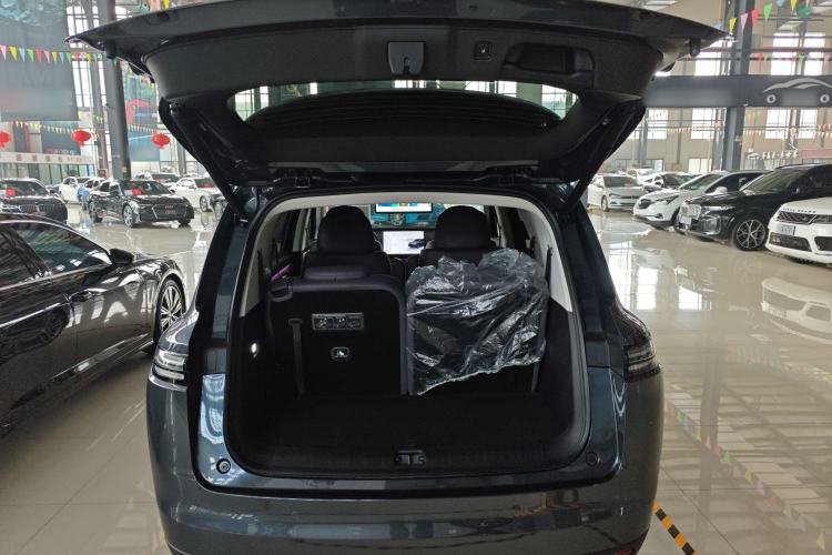 Used Leapmotor C16 2026 All-Electric 630 LiDAR Zhizun Edition 6 Seats
