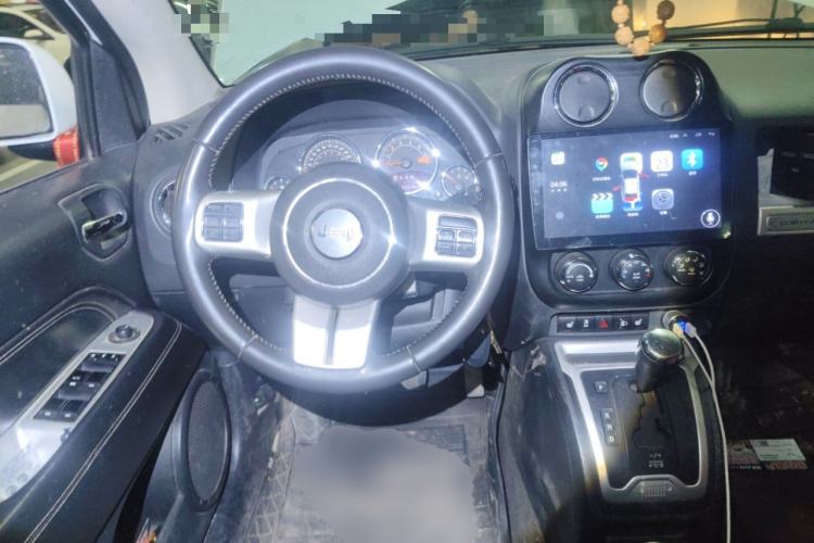 Used Jeep Compass 2015 2.0L Two-Wheel Drive Luxury Edition