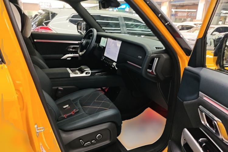 Used Deepal G318 2025 Worry-Free Adventure Edition Four-Wheel Drive Secret Realm Version
