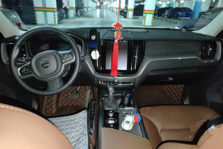 Used Volvo XC60 2020 T5 4x4 Zhiyi Luxury Edition