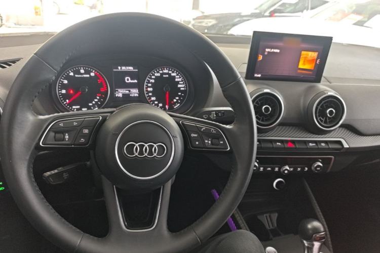 Used Audi Q2L 2020 35 TFSI Fashion Dynamic Model

