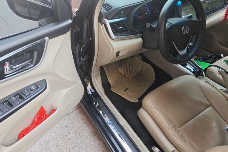 Used Honda Crider 2013 1.8L automatic comfort version Driver Seat