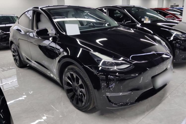 Used Tesla Model Y 2022 Long-Range All-Wheel-Drive Version
