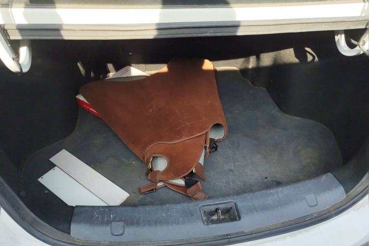 Used CHANGAN Alsvin V7 2015 1.6L Manual Joyride Model China IV Standard Trunk