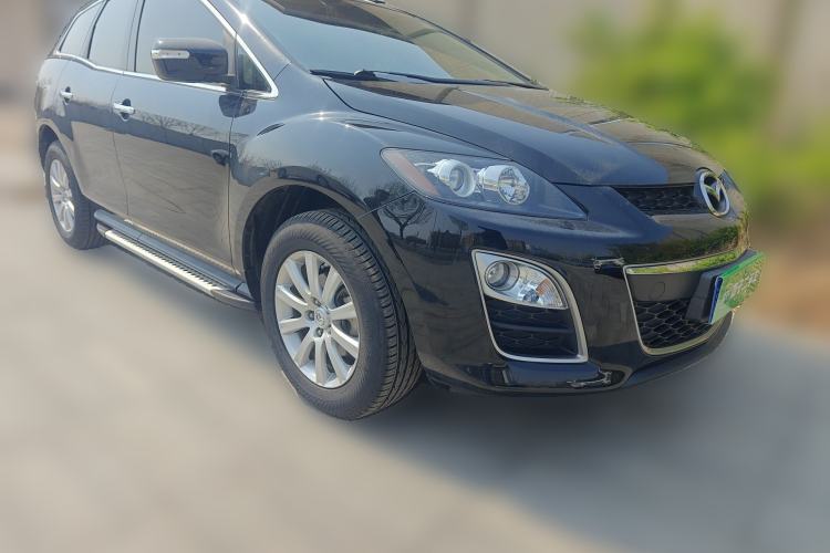 Used Mazda CX-7 2014 2.5L 2WD Luxury Edition Front Right 45 Deg