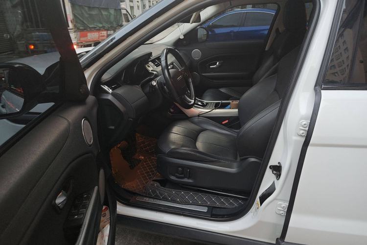 Used Land Rover Range Evoque 2018 240 PS SE Smart Brilliance Edition
