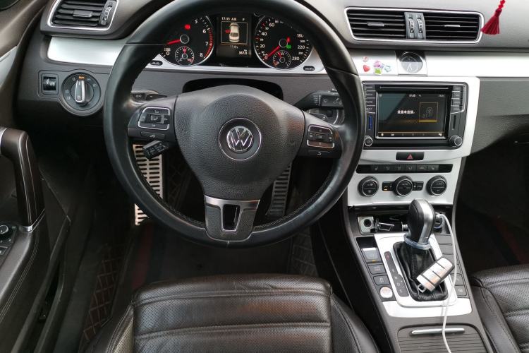 Used Volkswagen FAW-Volkswagen CC 2018 1.8TSI Luxury Model Steering Wheel