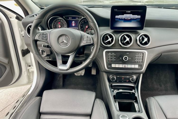 Used Mercedes-Benz GLA 2018 GLA 200 Fashion Model