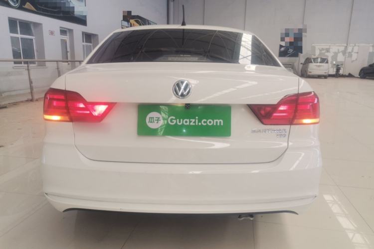 Used Volkswagen Santana 2016 1.6L Manual Fashion Edition Rear