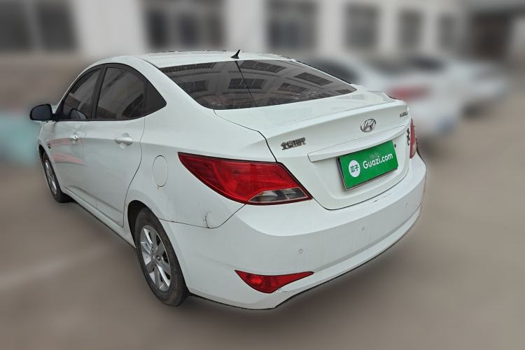 Used Hyundai Verna (older generation) 2014 1.4L Manual Smart GLS Trim
