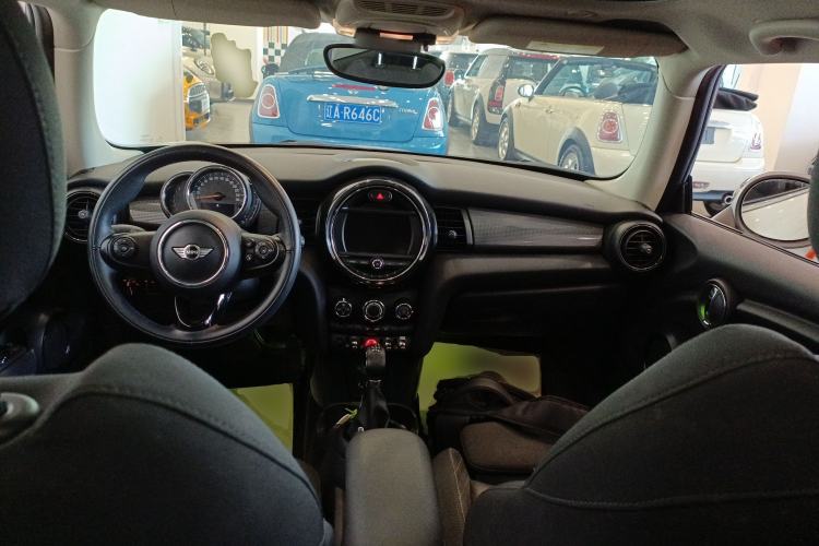 Used MINI MINI 2016 1.5T COOPER
