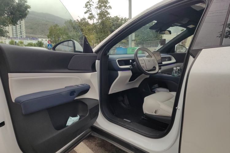 Used XPeng G6 2023 580 Long-Range Pro Driver Seat