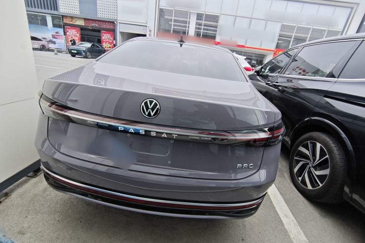 Used Volkswagen Passat 2025 Pro 380TSI Dragon Supreme Edition
