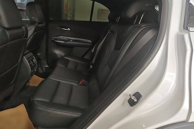 Used Cadillac XT4 2018 28T Two-Wheel Drive Tech Version