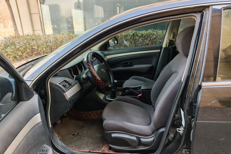 Used Nissan Sylphy 2016 Classic 1.6XE Manual Leading Edition Left Front Seat