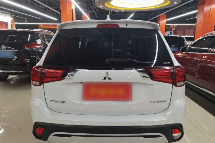 Used Mitsubishi Outlander 2020 2.4L 4x4 Zhi Xiang Edition 5 Seats
