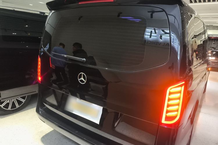 Used Mercedes-Benz Vito 2021 2.0T Elite Version 7 Seats