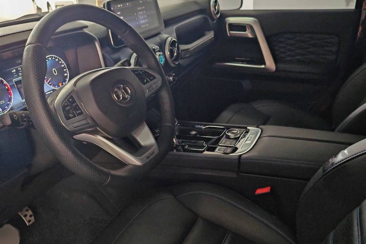 Used BAIC Off-Road BJ40 2019 2.3T Automatic Four-Wheel Drive Urban Hunter Edition Flagship Model China VI Emission Standard