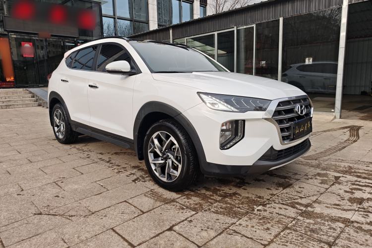 Used Hyundai Tucson 2019 280TGDi Dual-Clutch Two-Wheel Drive Fashion Edition China VI Standard

