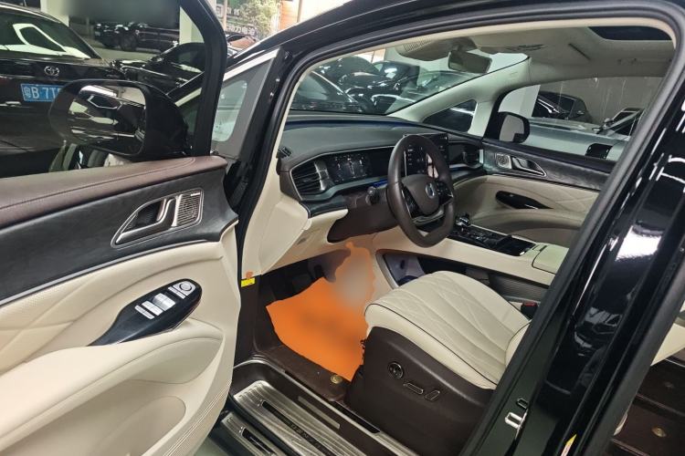 Used Denza D9 2024 DM-i 980 Four-Wheel Drive Prestige Model