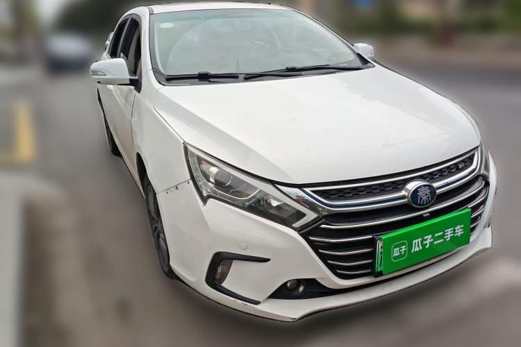 Used BYD Qin New Energy 2017 1.5T Luxury Model Front Right 45 Deg