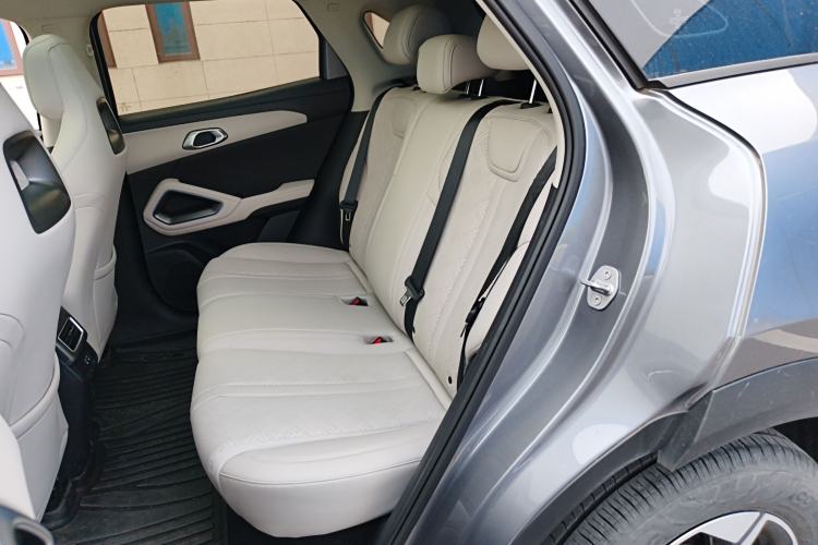 Used BYD Yuan UP 2025 Intelligent Driving Version 401 km Beyond-Range Edition
