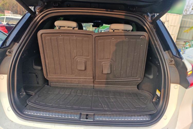 Used Nio ES8 2020 415 km Range 6-Seater Version