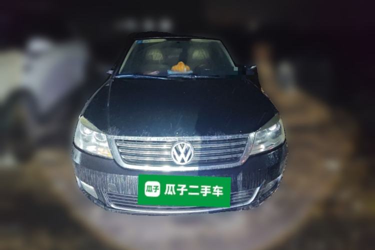 Used Volkswagen Passat 2011 2.0L Manual Luxury Version
