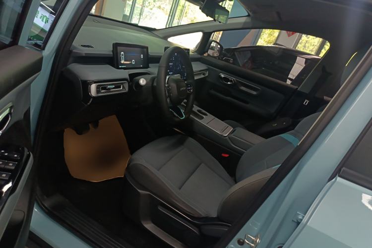 Used AION Y 2023 Younger