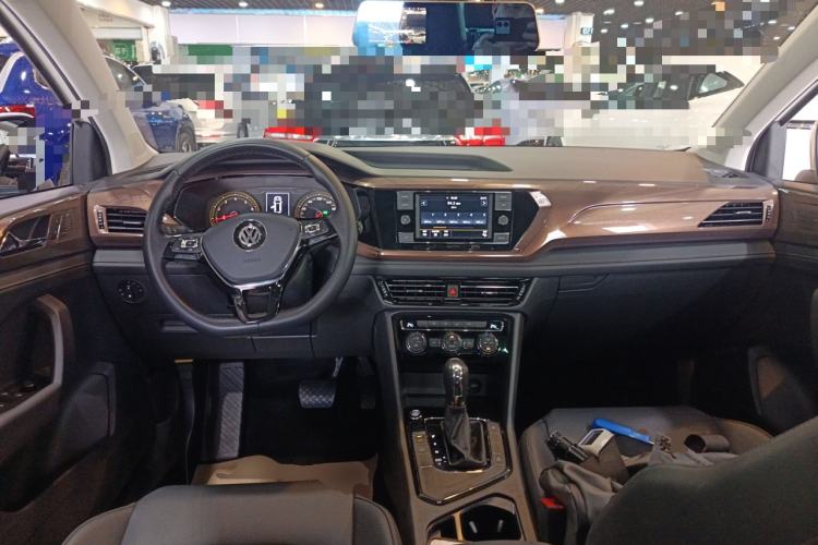 Used Volkswagen Tharu 2019 280TSI Two-Wheel Drive Comfort Edition China V Standard Center Console