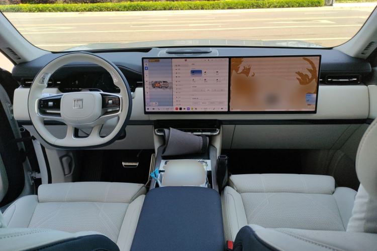 Used Zeekr 9X 2025 Hyper Edition Center Console