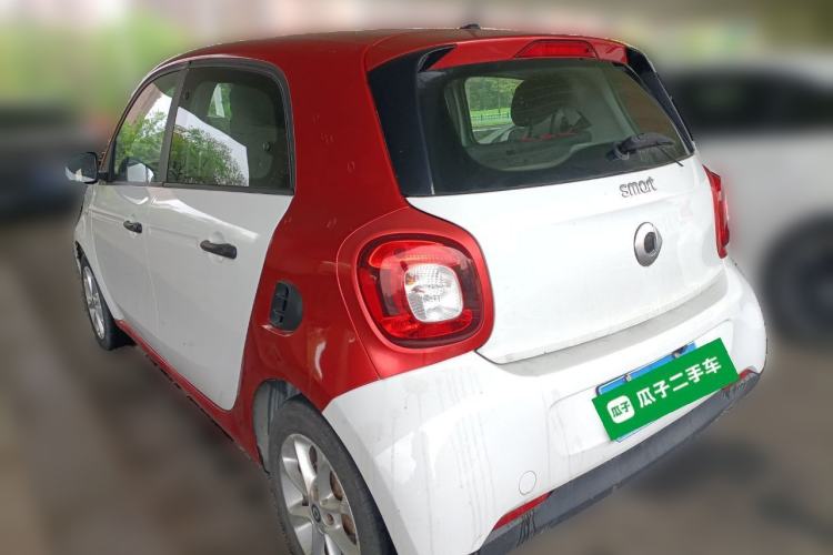 Used smart forfour 2016 1.0L 52 kW Dynamic Edition Rear Left 45 Deg