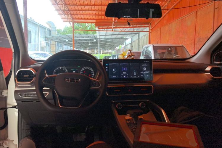 Used Geely Auto Coolray 2023 1.5T DCT Platinum Edition
